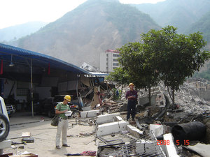 “5.12”地震后，到北川地质灾害现场勘察