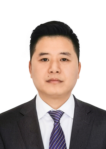 副队长
 
王  波